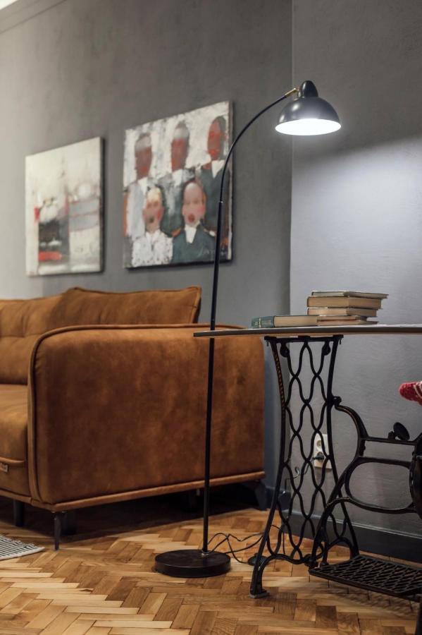 לבוב Apartment On Hnatiuka With Parking מראה חיצוני תמונה